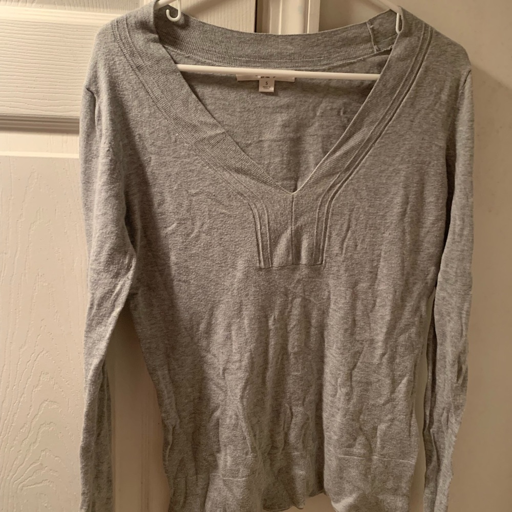 Thin long sleeve shirt